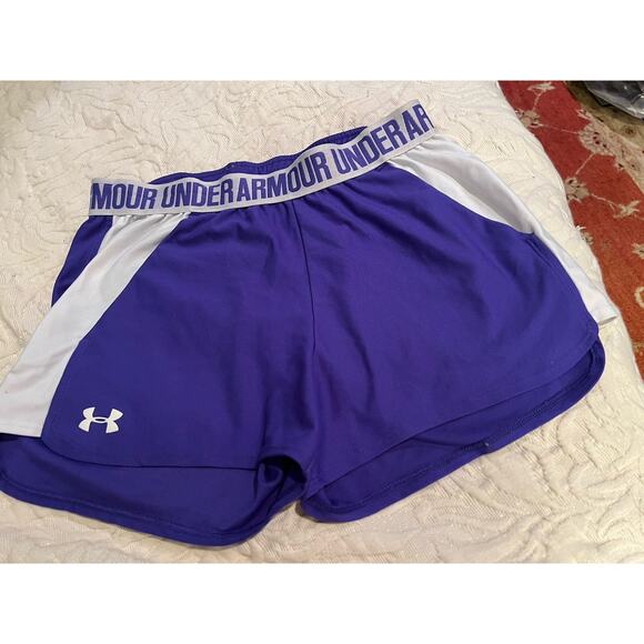 Purple Under Armour Women's Shorts, Size Small - Picture 1 of 3